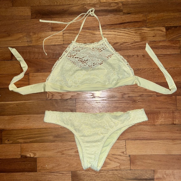 Mossimo Yellow Bikini - Picture 1 of 2